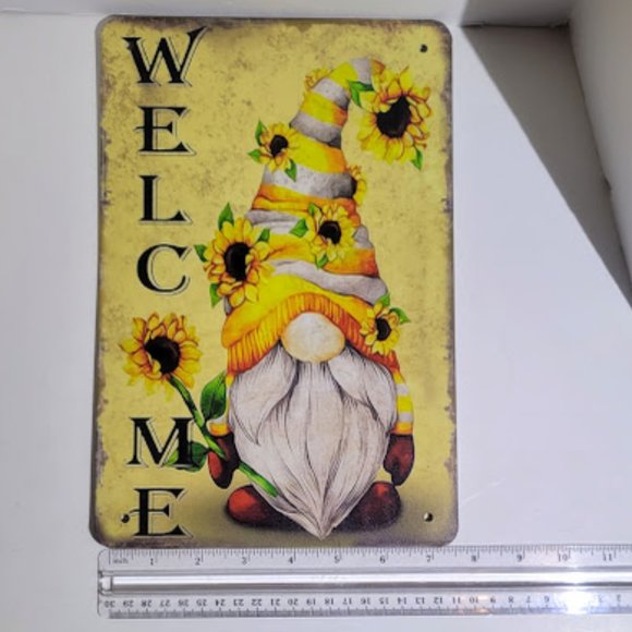 TIN WELCOME SIGN WITH GNOME, SUNFLOWERS & BUTTERFLIES 7.5" X 11.5" - Picture 3 of 4